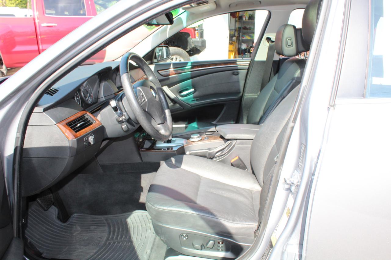BMW 5 Series 4dr Sdn 528xi AWD 2008