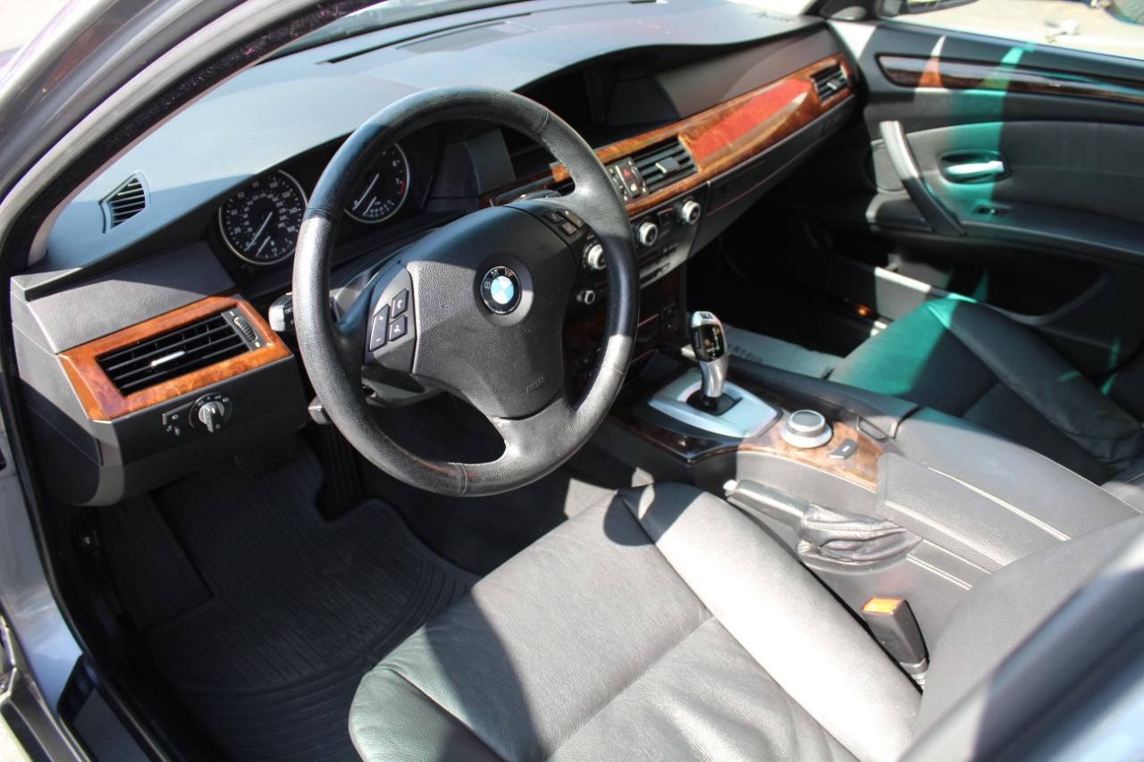 BMW 5 Series 4dr Sdn 528xi AWD 2008