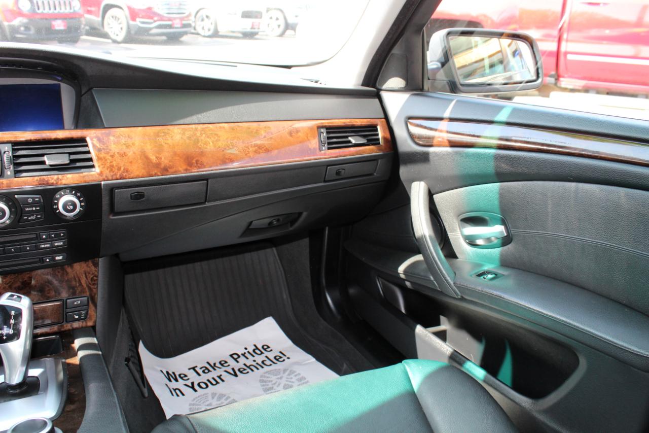 BMW 5 Series 4dr Sdn 528xi AWD 2008