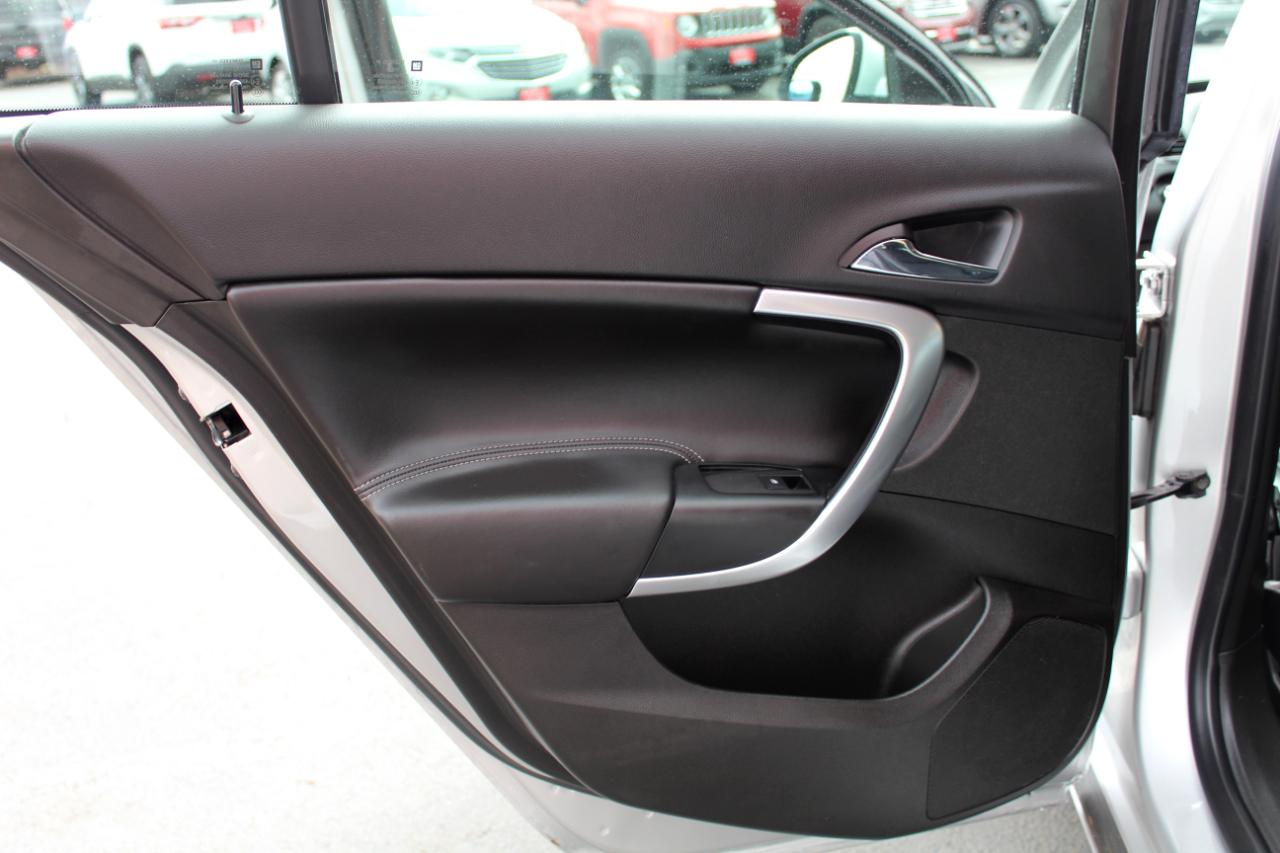 Buick Regal 4dr Sdn Turbo Premium 1 2012