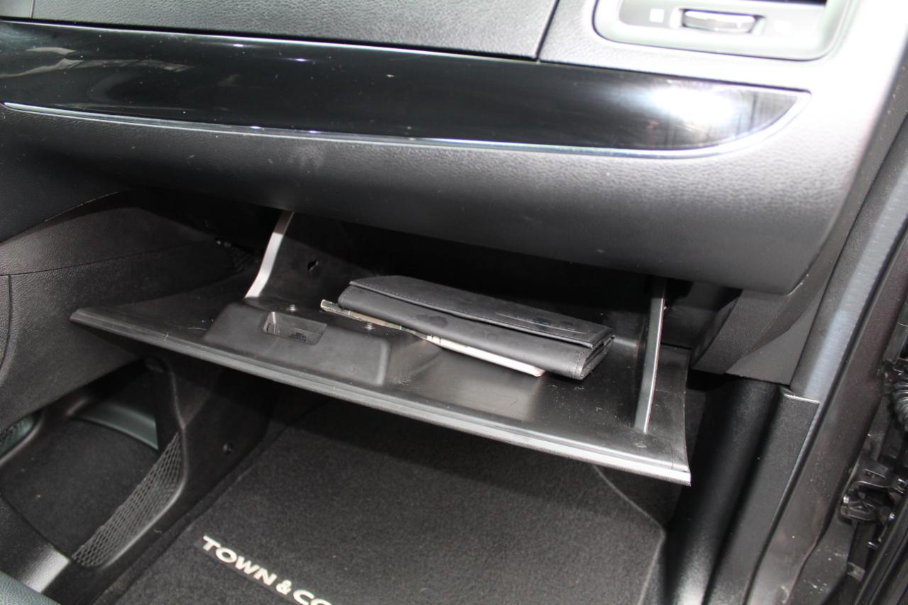 Chrysler Town & Country 4dr Wgn S 2015