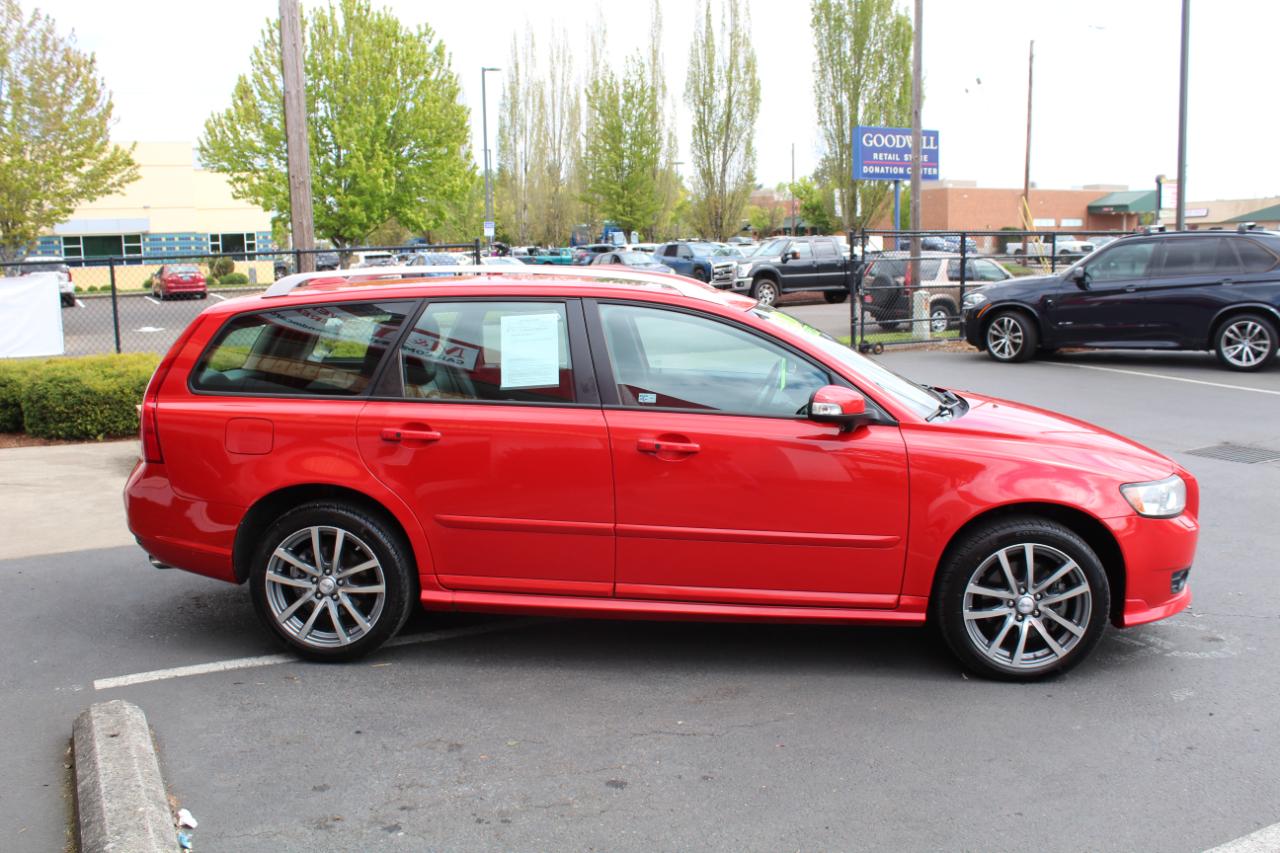 Volvo V50 4dr Wgn 2.5T AWD 2008
