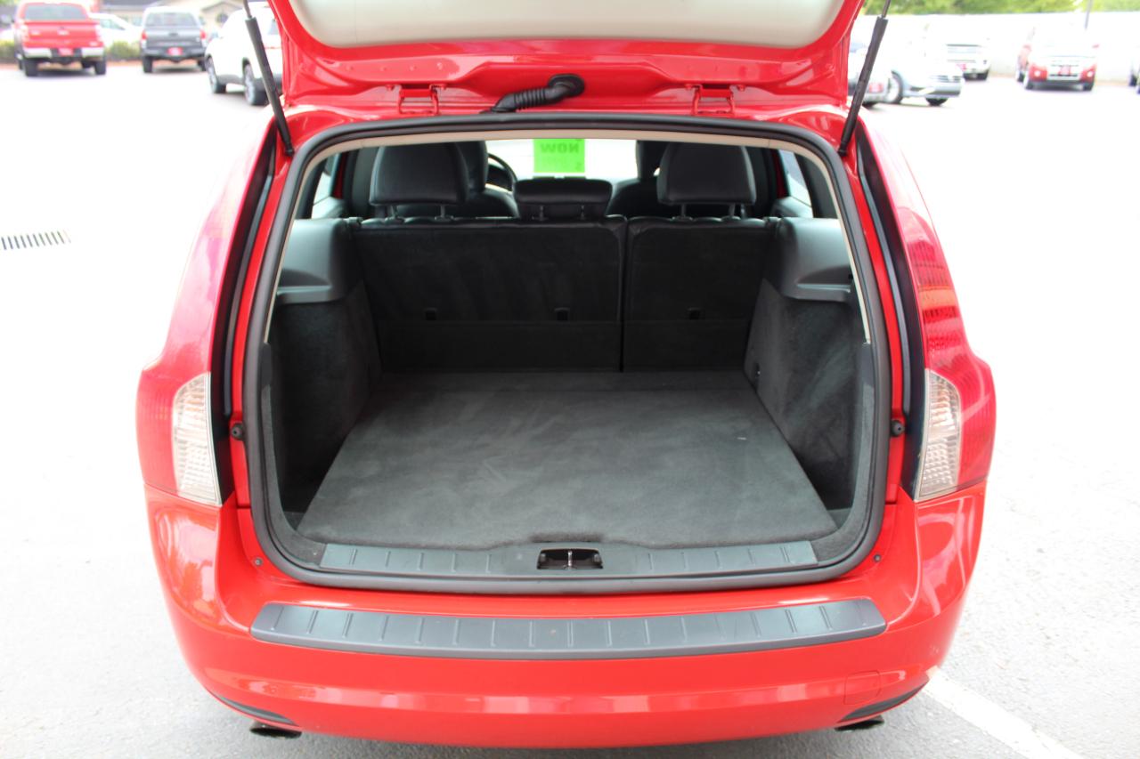 Volvo V50 4dr Wgn 2.5T AWD 2008