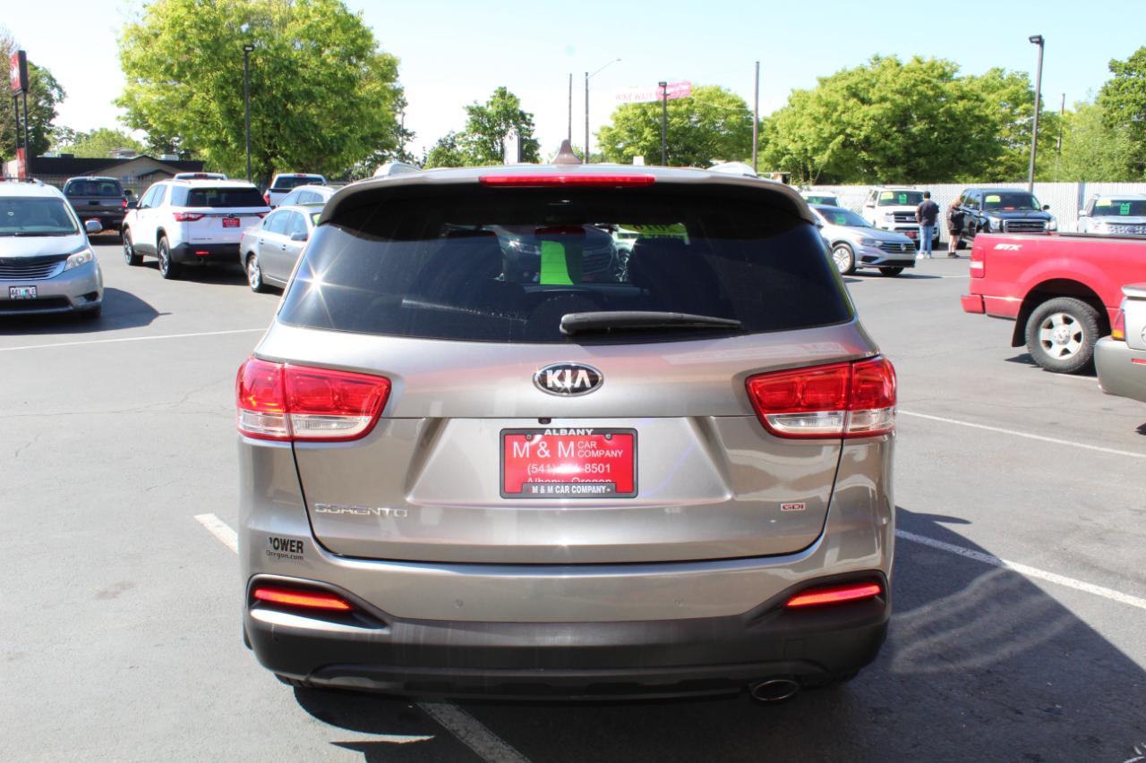 Kia Sorento FWD 4dr 2.4L LX 2016