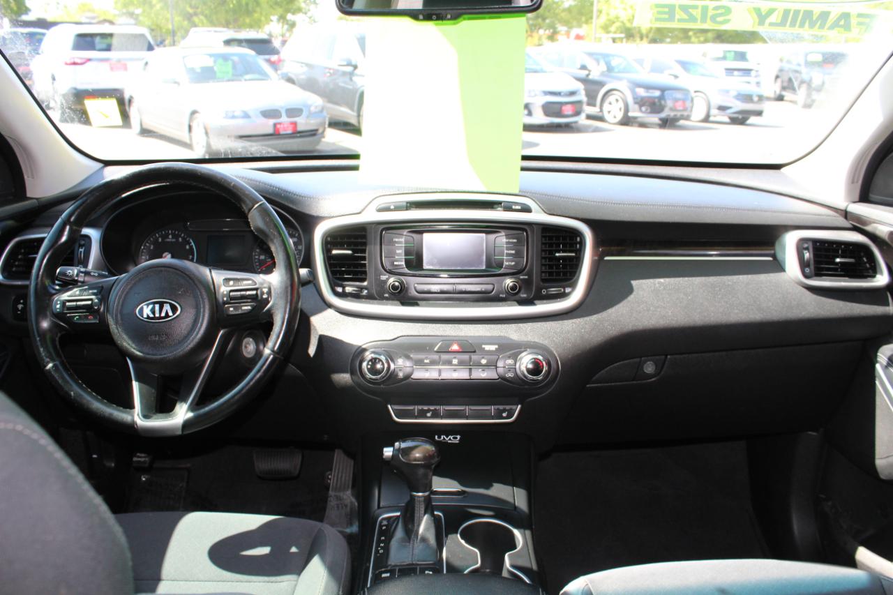 Kia Sorento FWD 4dr 2.4L LX 2016