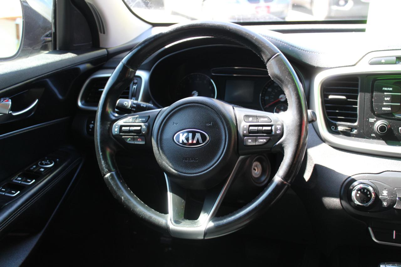 Kia Sorento FWD 4dr 2.4L LX 2016