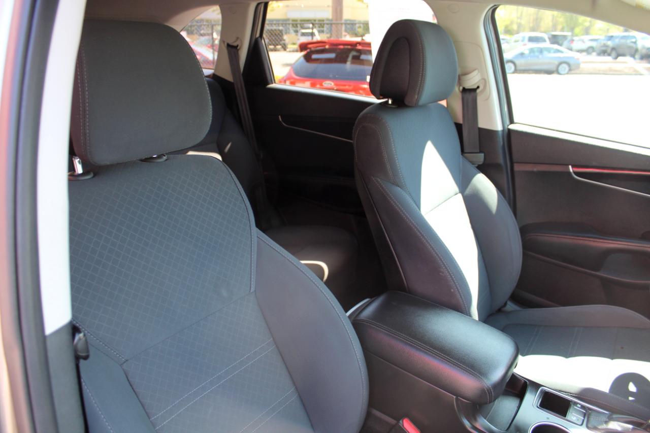 Kia Sorento FWD 4dr 2.4L LX 2016