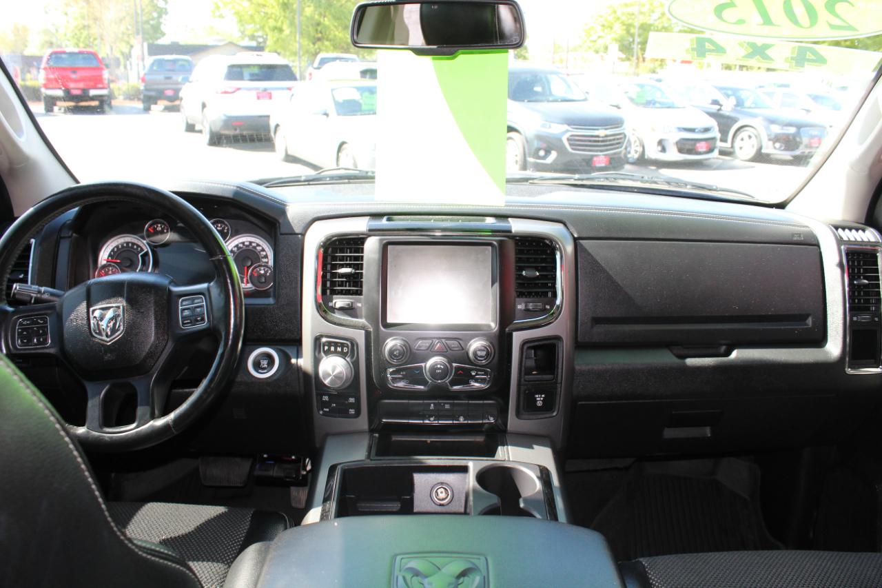 RAM 1500 4WD Quad Cab 140.5" Sport 2015