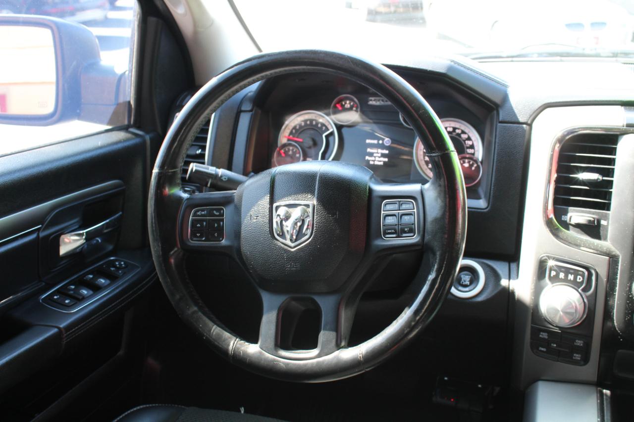 RAM 1500 4WD Quad Cab 140.5" Sport 2015