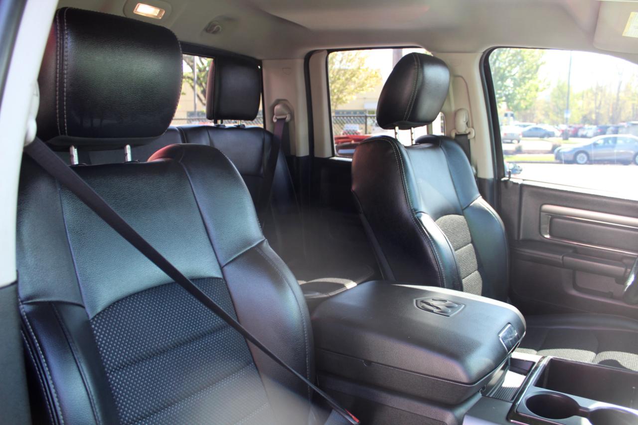 RAM 1500 4WD Quad Cab 140.5" Sport 2015