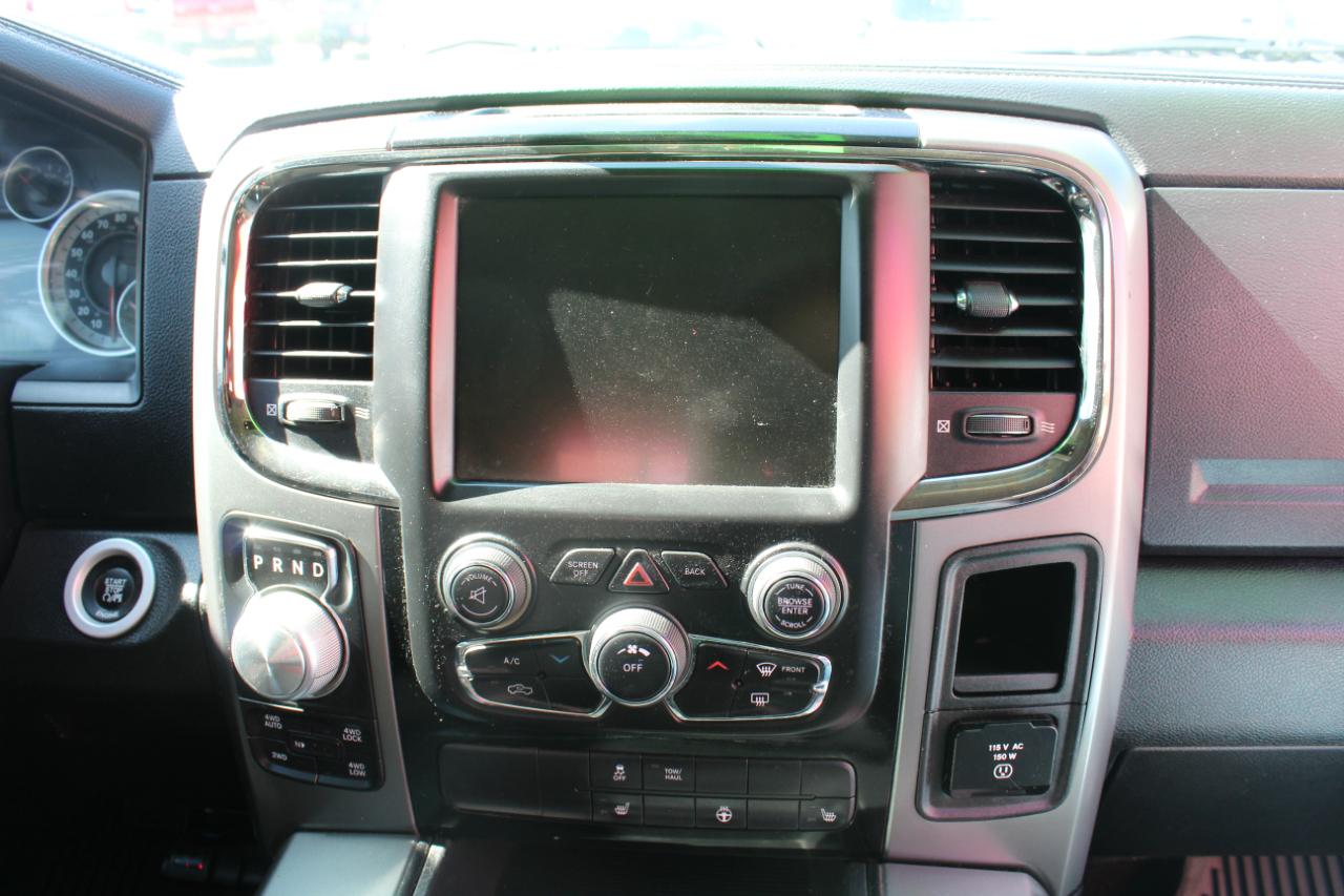 RAM 1500 4WD Quad Cab 140.5" Sport 2015