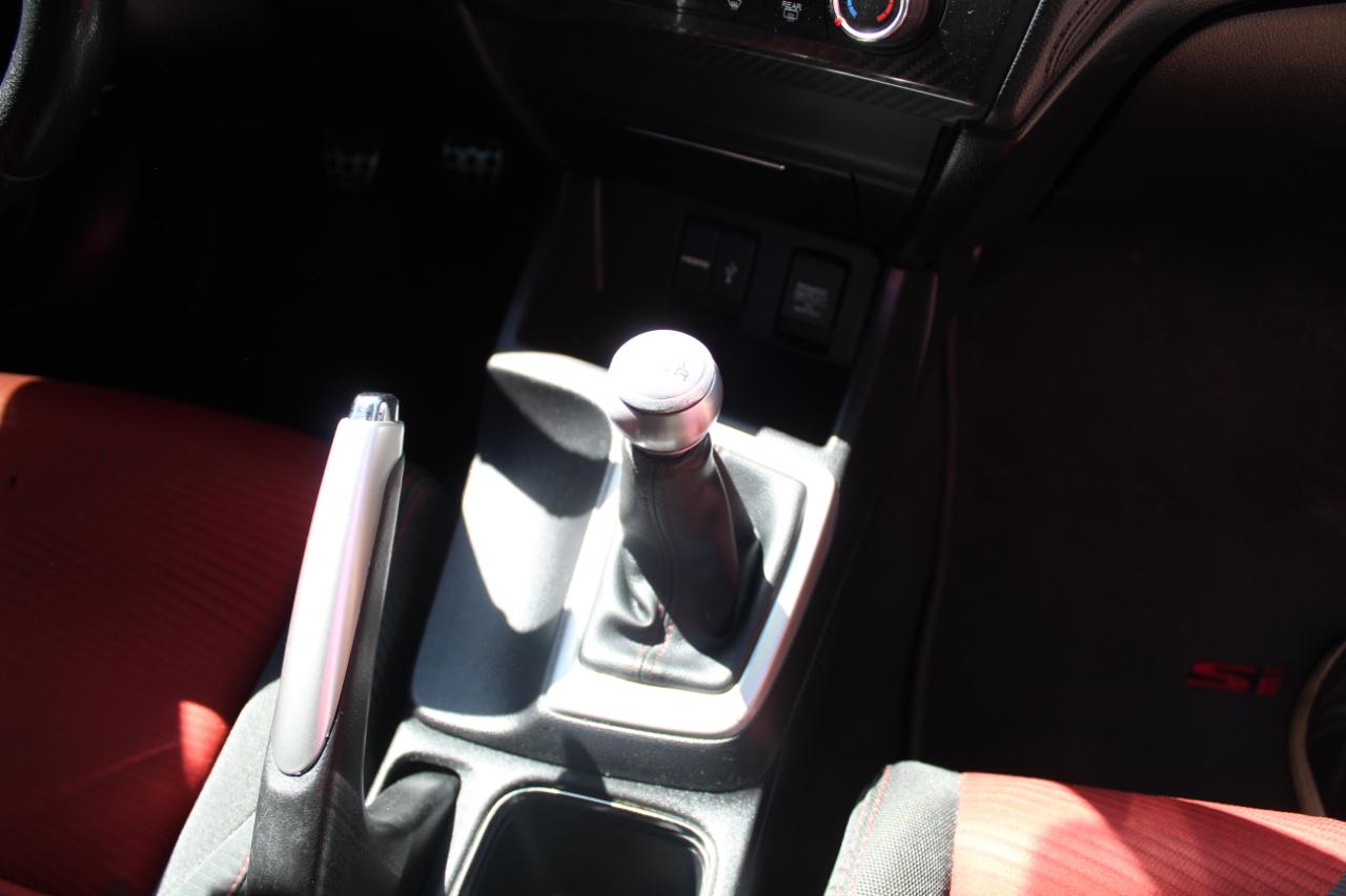Honda Civic Coupe 2dr Man Si 2015