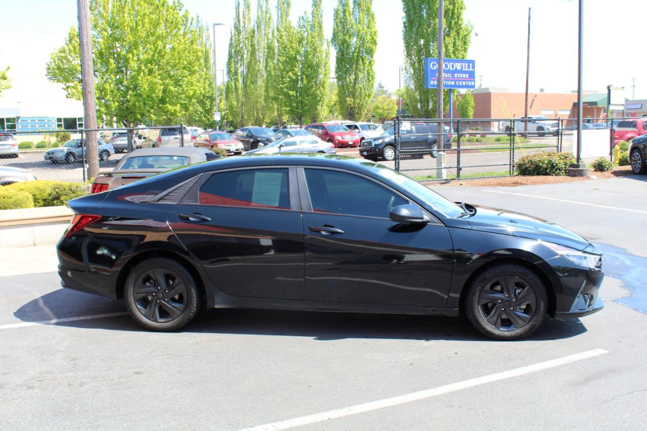Hyundai Elantra SEL IVT 2022