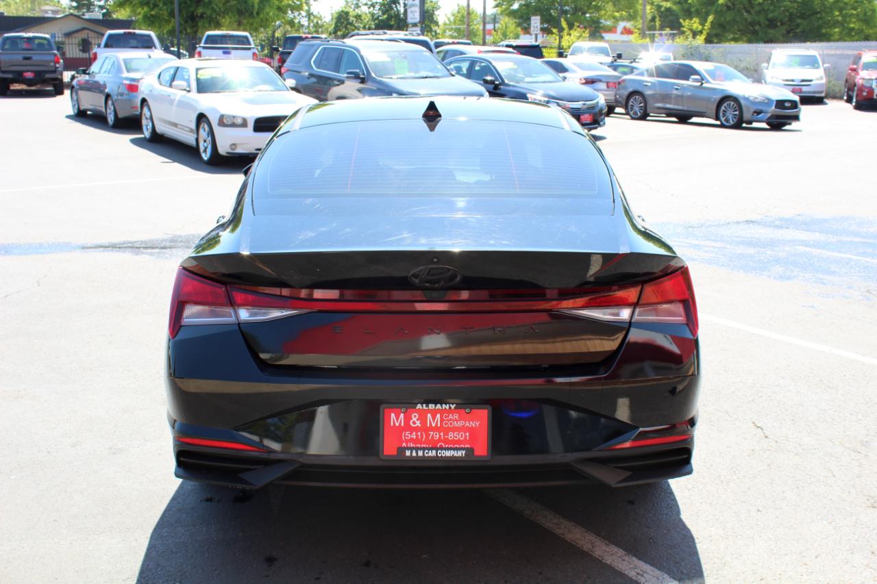 Hyundai Elantra SEL IVT 2022