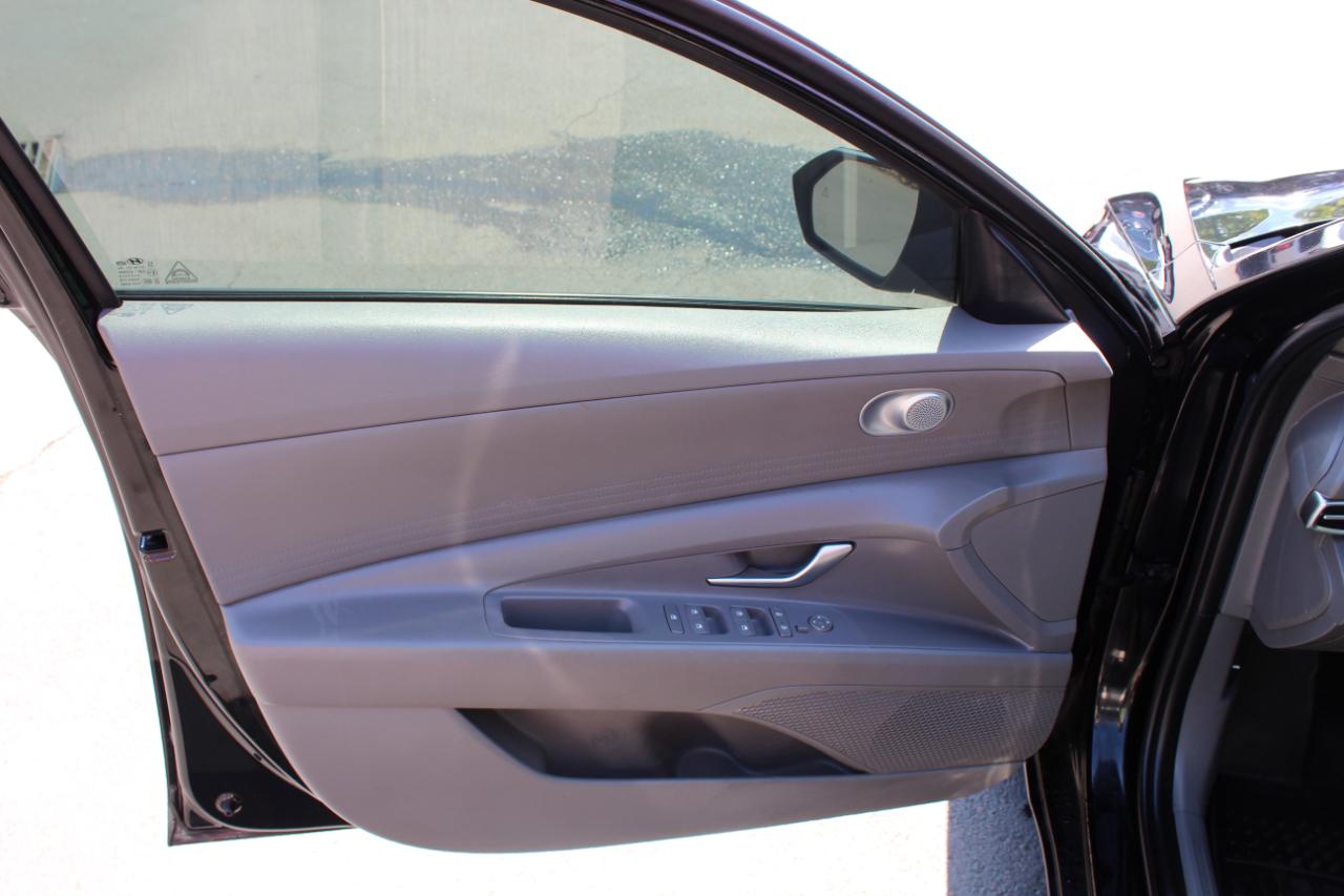 Hyundai Elantra SEL IVT 2022