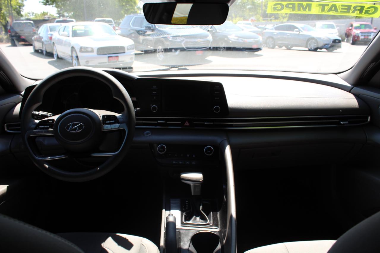 Hyundai Elantra SEL IVT 2022