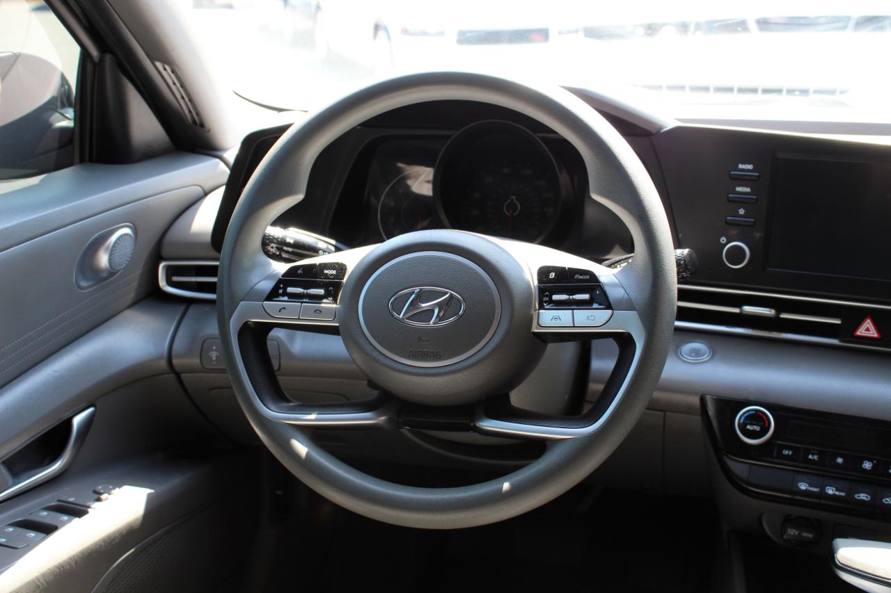 Hyundai Elantra SEL IVT 2022