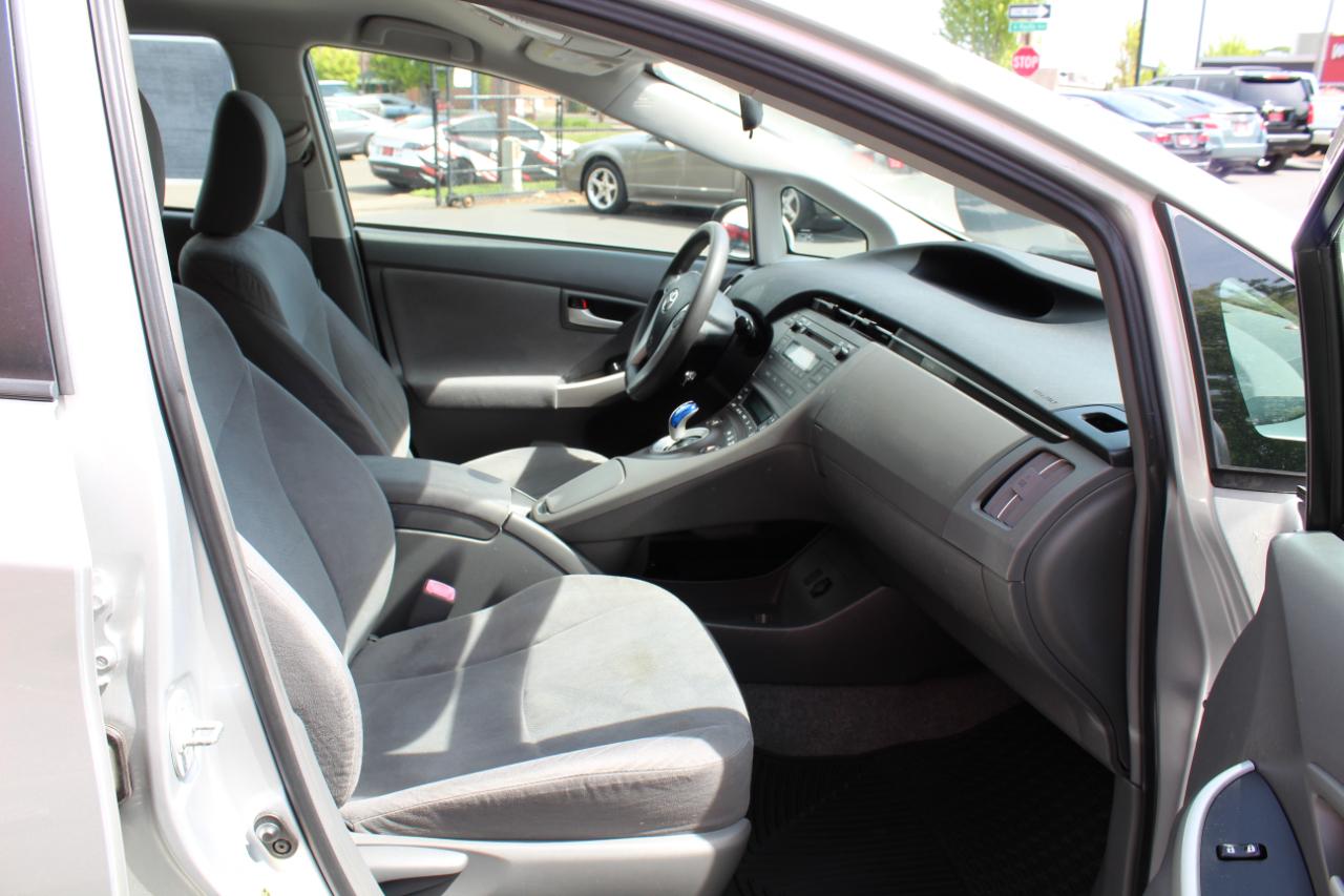 Toyota Prius 5dr HB III (Natl) 2010