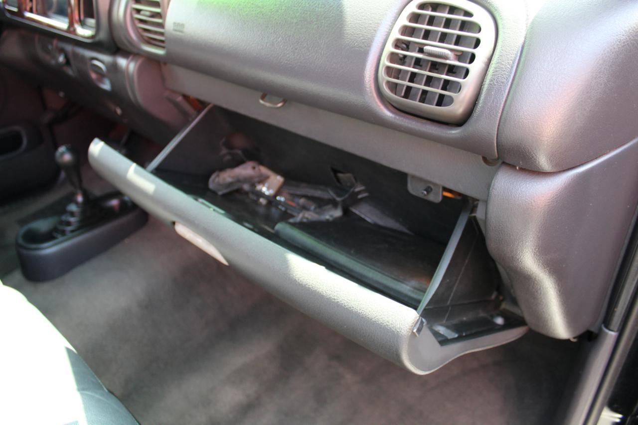 Dodge Ram 1500 4dr Quad Cab 139" WB 4WD 1999
