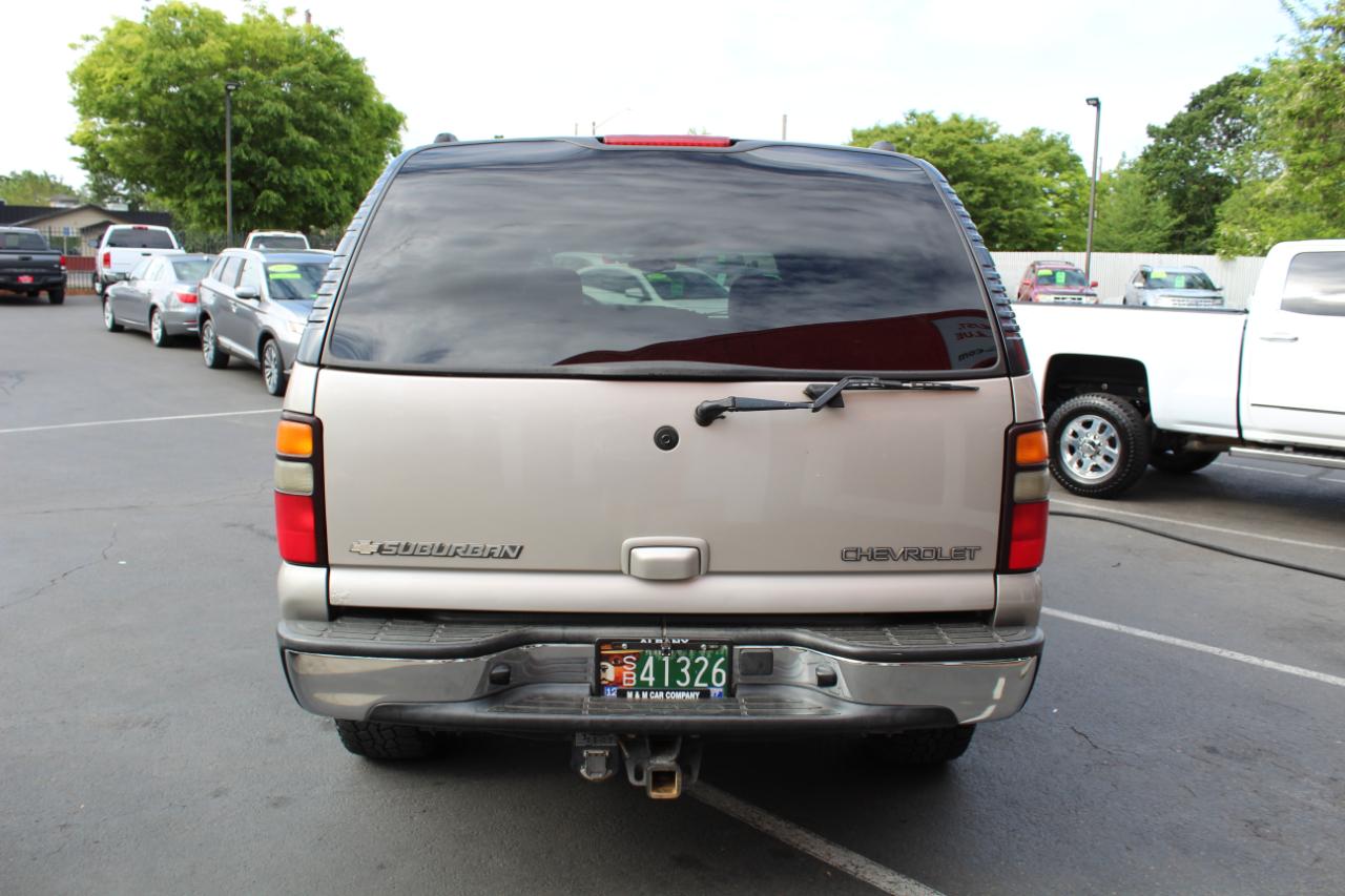 Chevrolet Suburban 4dr 1500 4WD LT 2005