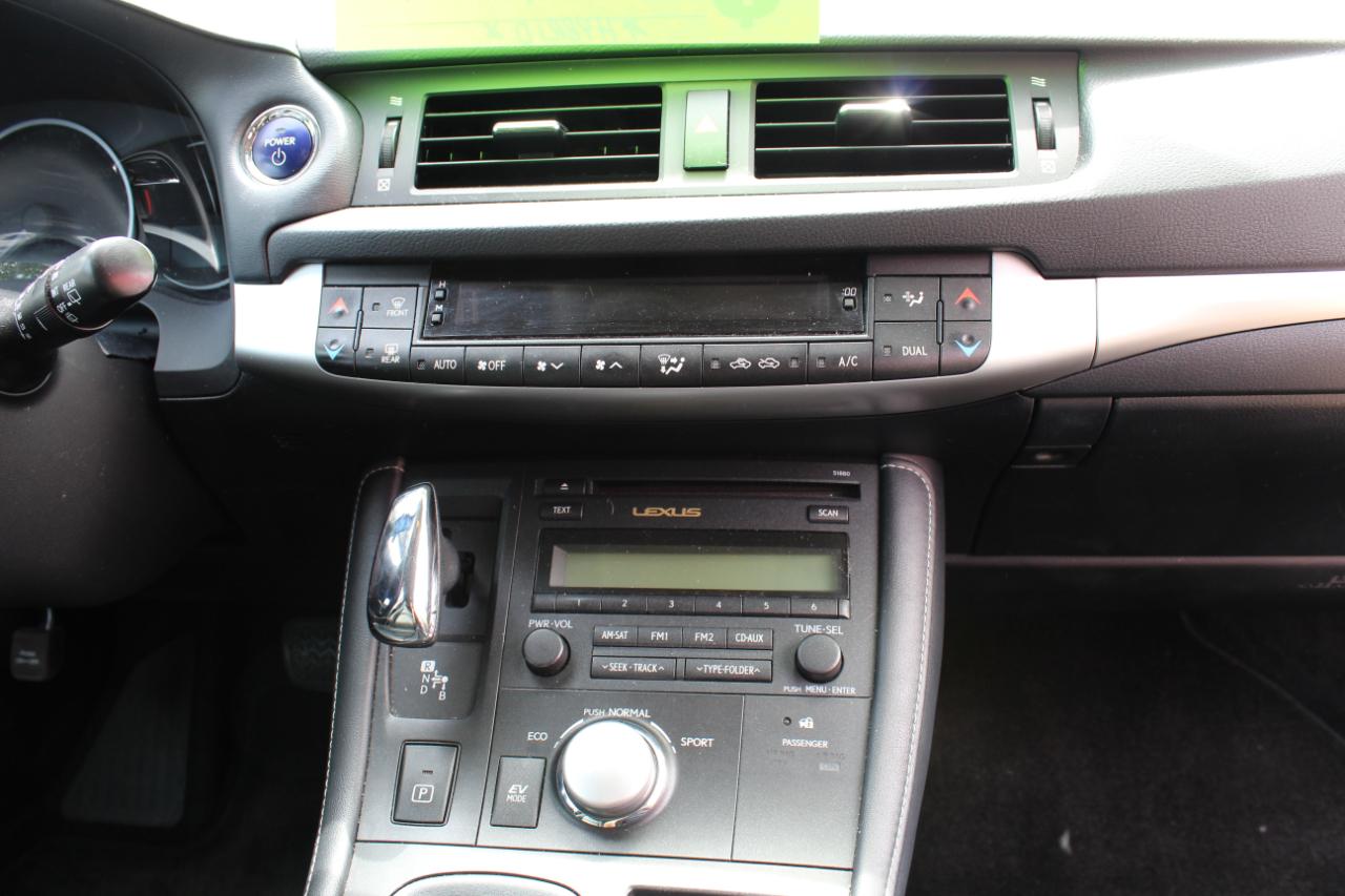 Lexus CT 200h 5dr Sdn Hybrid 2013