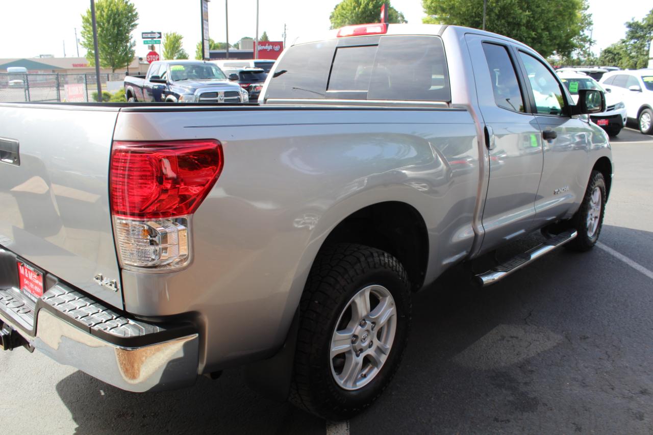 Toyota Tundra 4WD Truck Double Cab 4.6L V8 6-Spd AT (Natl) 2012