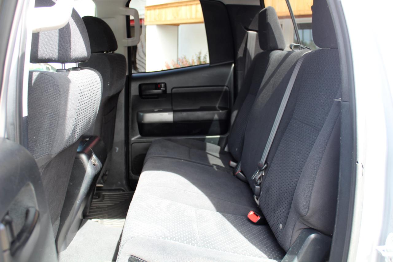 Toyota Tundra 4WD Truck Double Cab 4.6L V8 6-Spd AT (Natl) 2012