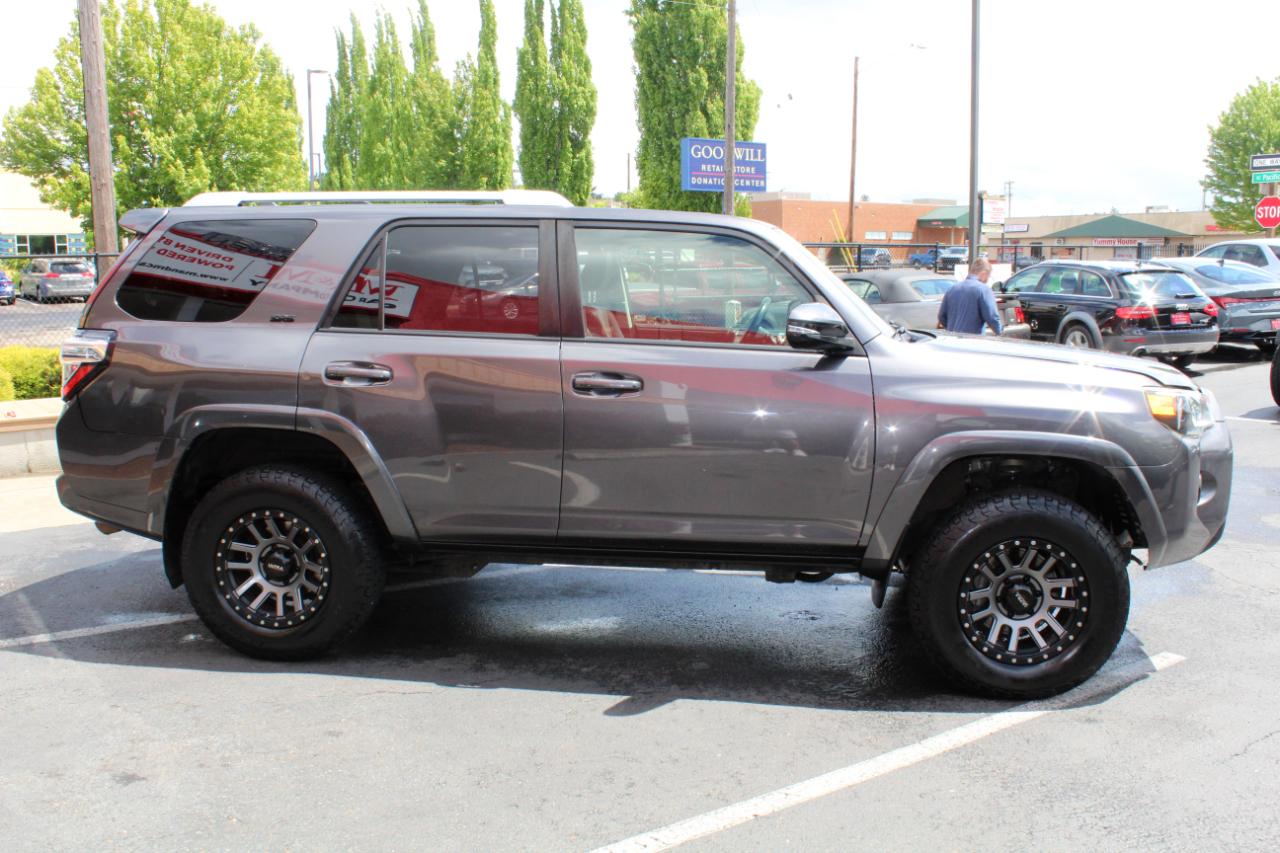Toyota 4Runner 4WD 4dr V6 Trail Premium (Natl) 2014