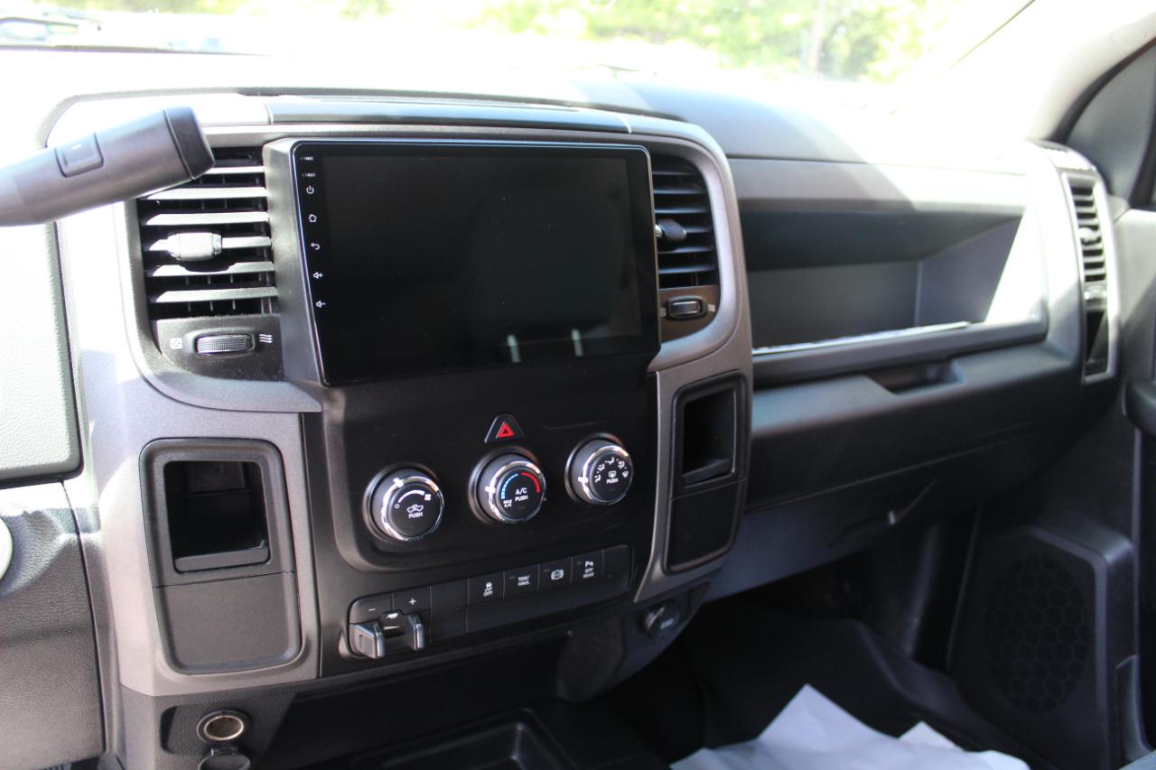 RAM 2500 Tradesman 4x4 Crew Cab 6'4" Box 2018