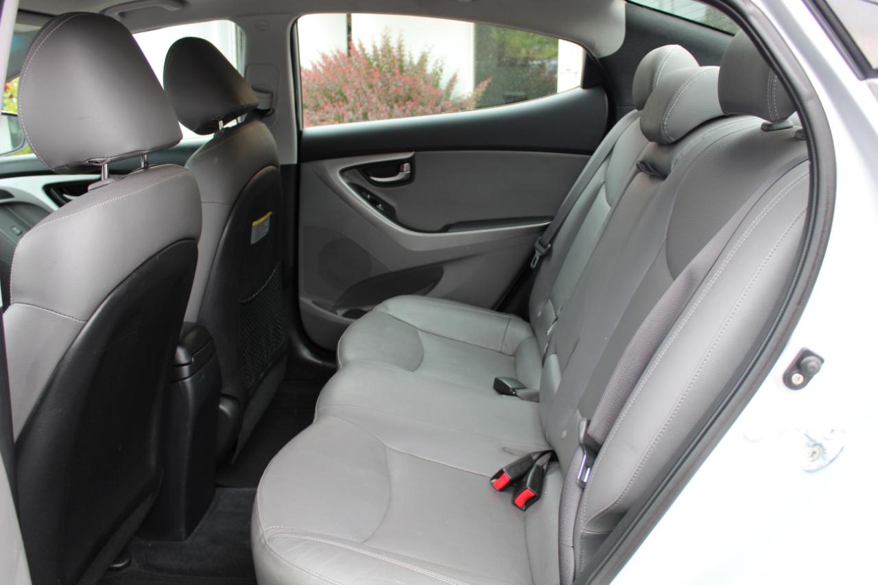 Hyundai Elantra 4dr Sdn Auto Limited PZEV (Ulsan Plant) 2012