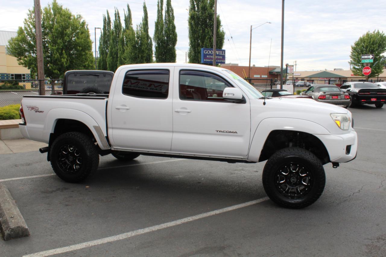 Toyota Tacoma 2WD Double Cab V6 AT PreRunner (Natl) 2013