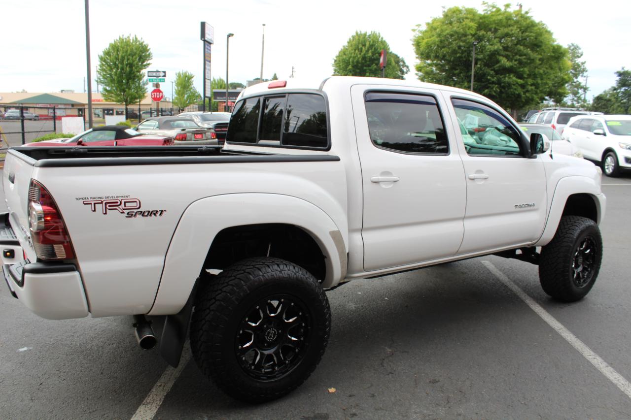 Toyota Tacoma 2WD Double Cab V6 AT PreRunner (Natl) 2013