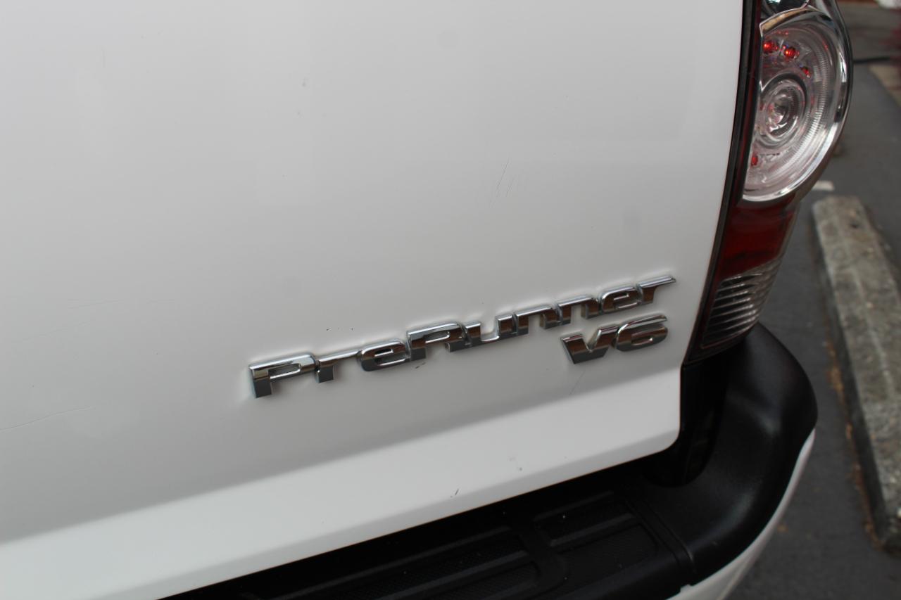 Toyota Tacoma 2WD Double Cab V6 AT PreRunner (Natl) 2013