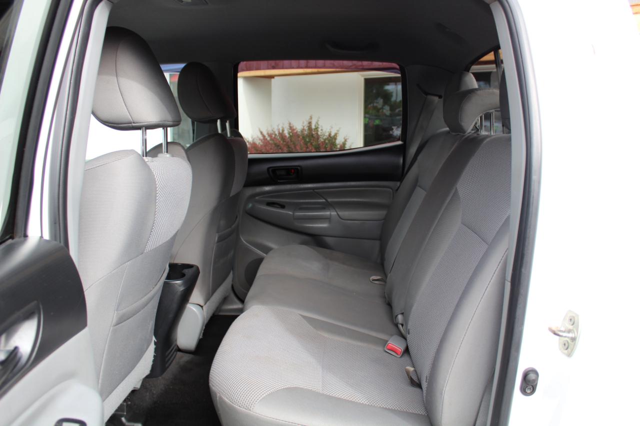 Toyota Tacoma 2WD Double Cab V6 AT PreRunner (Natl) 2013