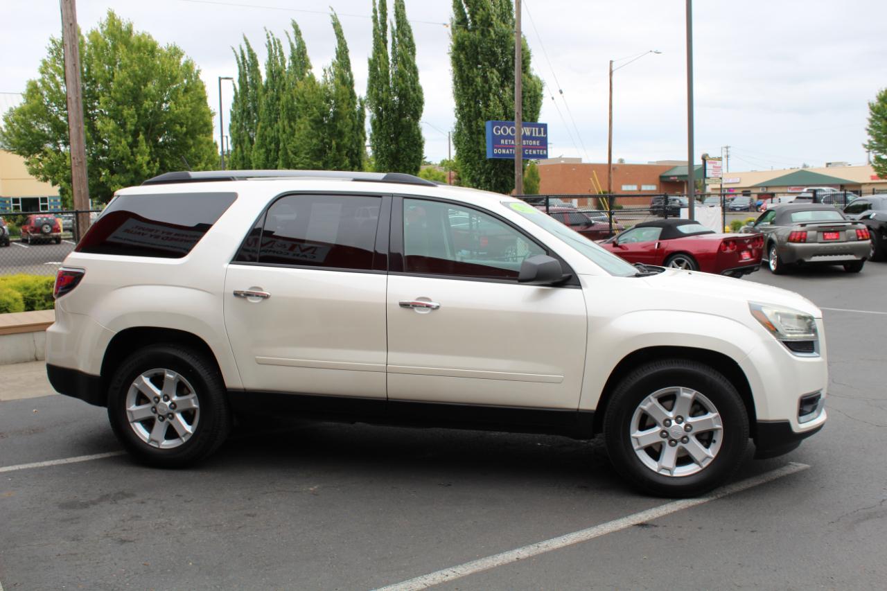 GMC Acadia FWD 4dr SLE w/SLE-2 2015