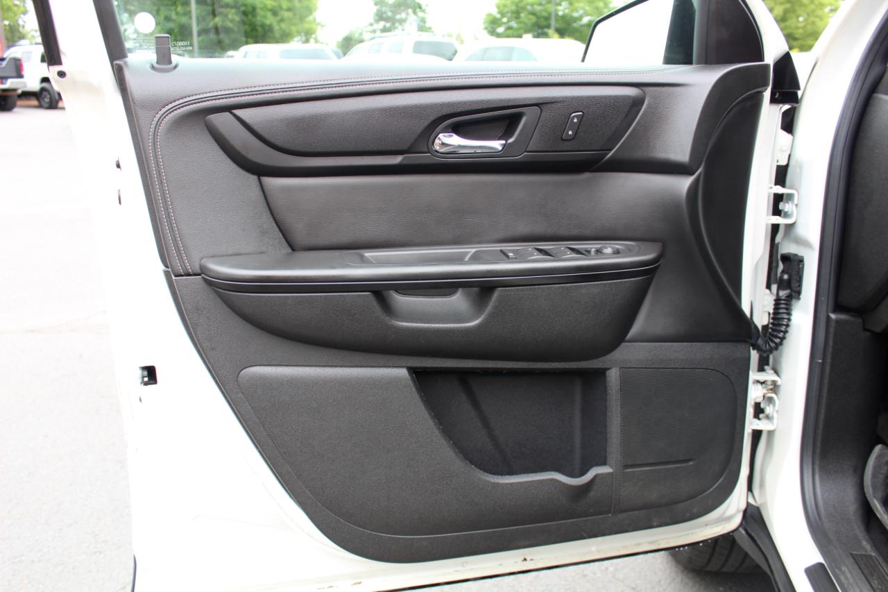 GMC Acadia FWD 4dr SLE w/SLE-2 2015