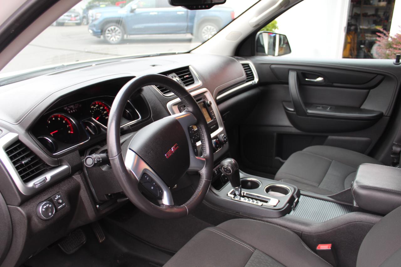 GMC Acadia FWD 4dr SLE w/SLE-2 2015