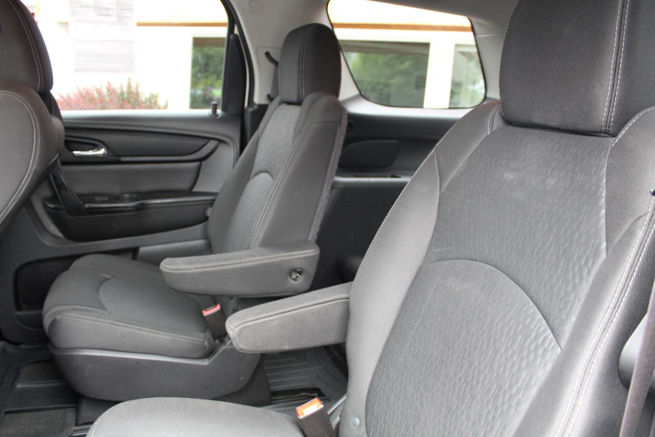 GMC Acadia FWD 4dr SLE w/SLE-2 2015