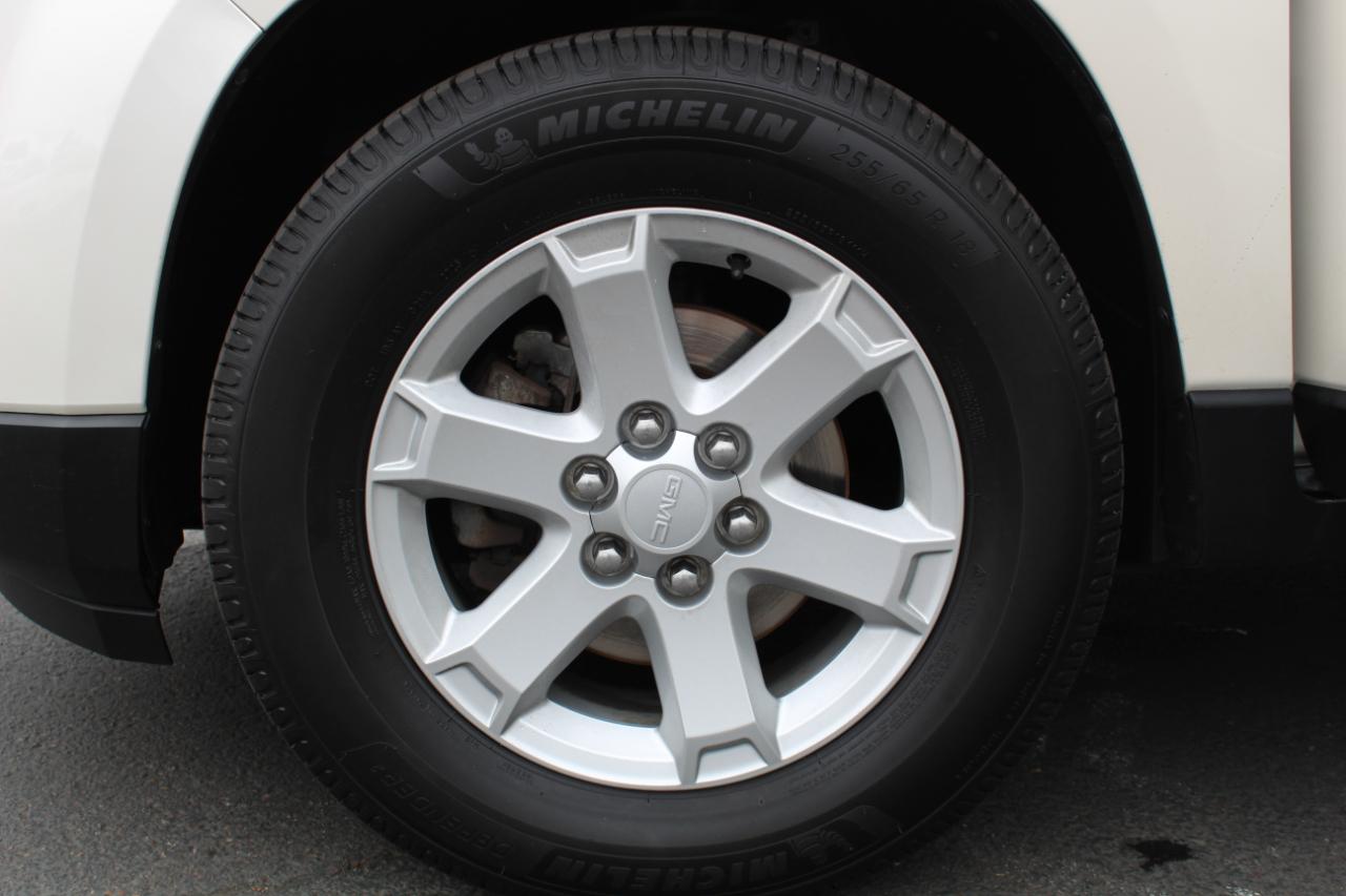GMC Acadia FWD 4dr SLE w/SLE-2 2015