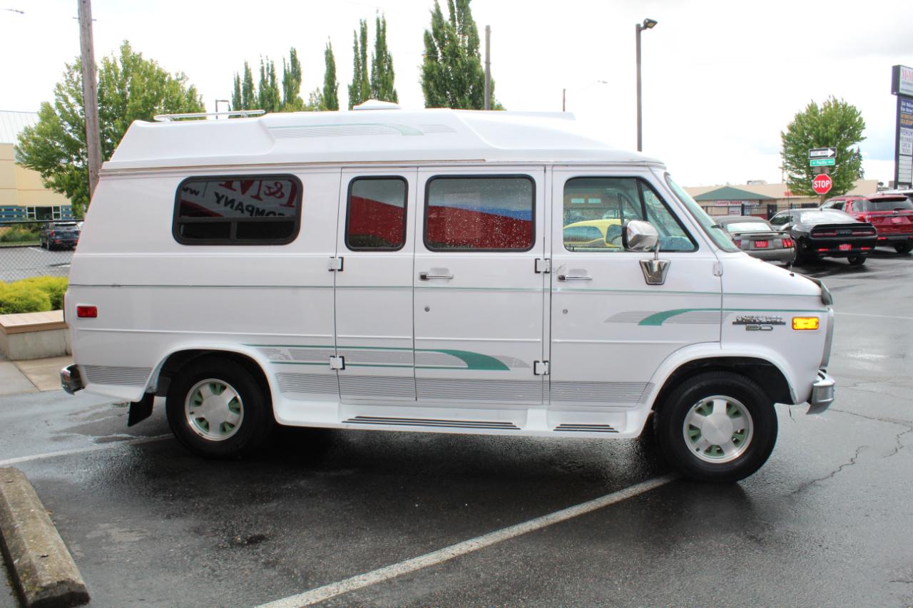 Chevrolet Chevy Van G20 110" WB 1995