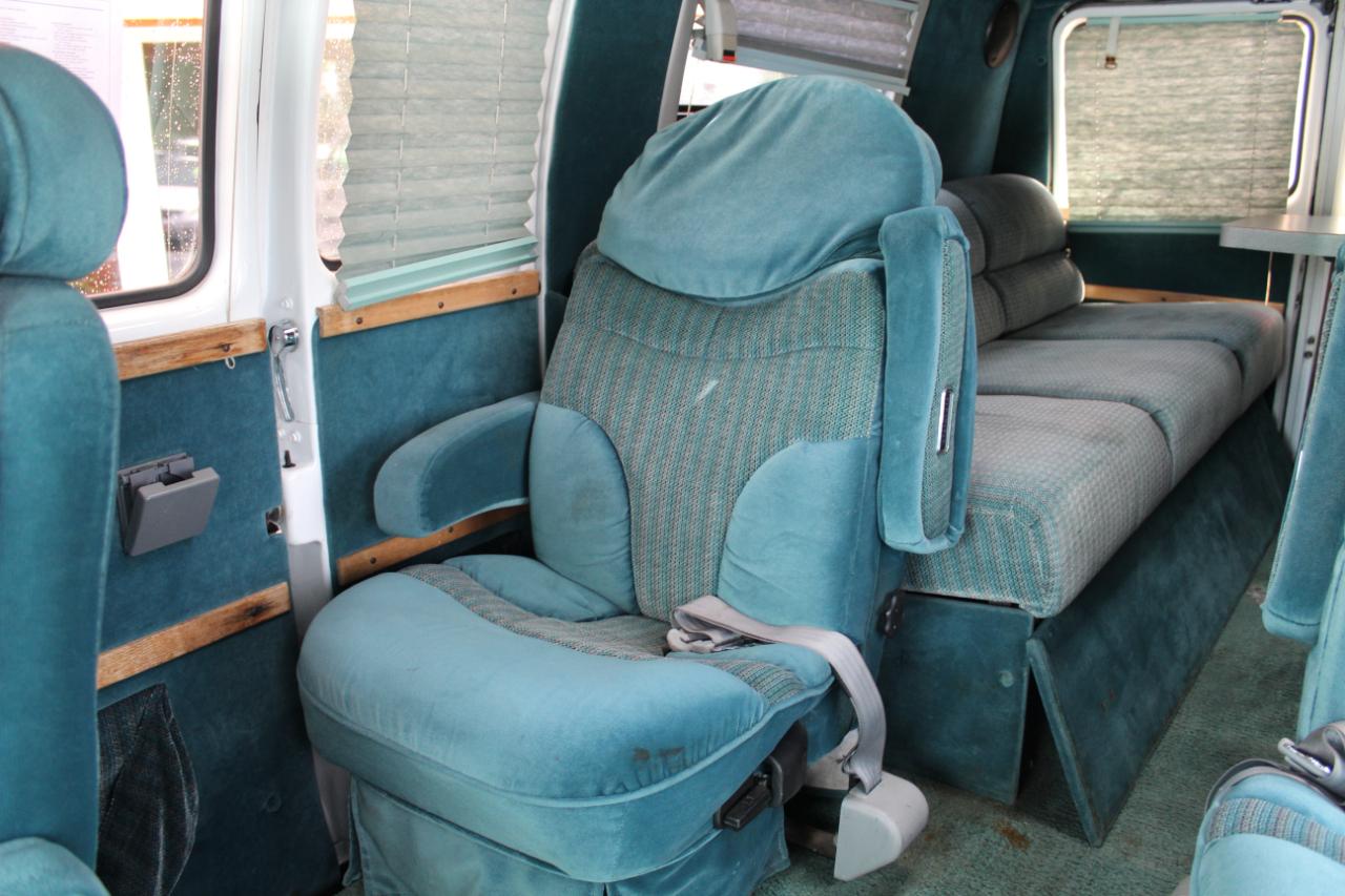 Chevrolet Chevy Van G20 110" WB 1995