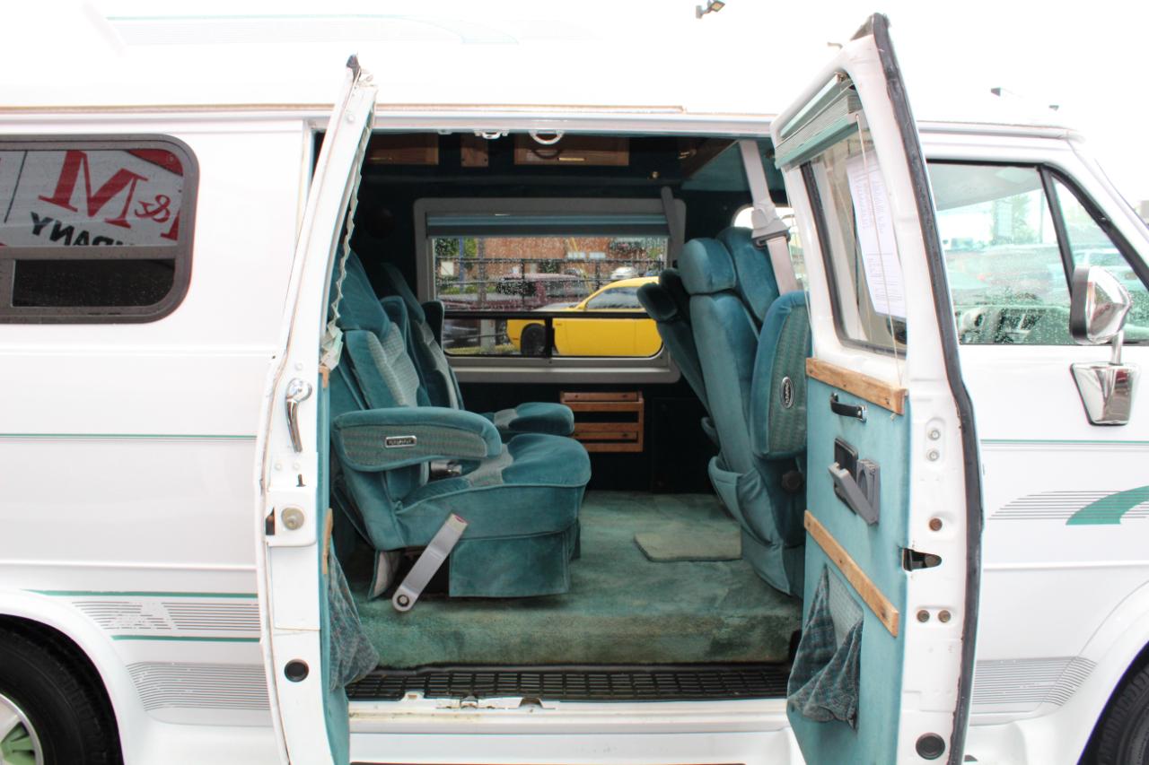 Chevrolet Chevy Van G20 110" WB 1995