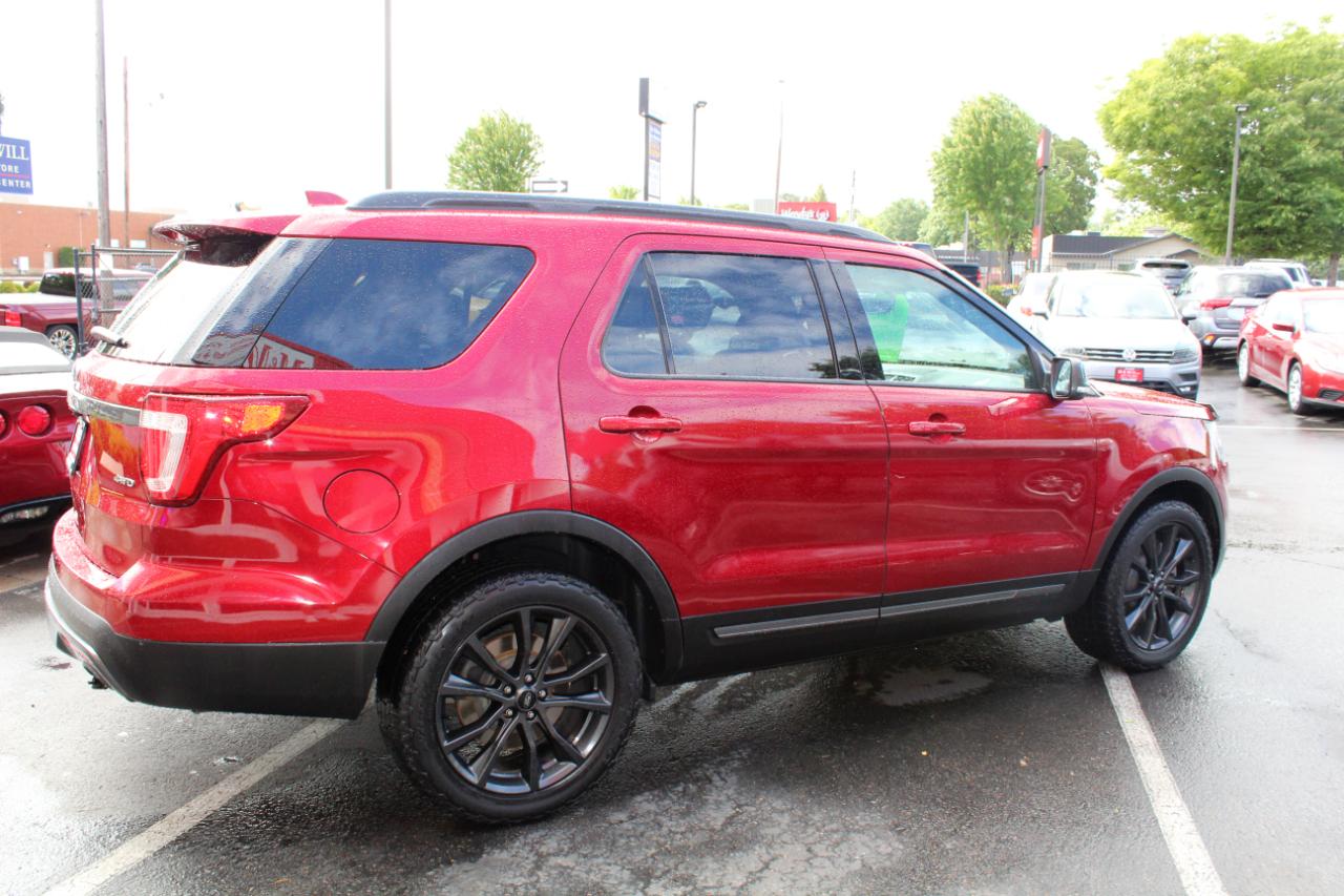 Ford Explorer XLT 4WD 2017