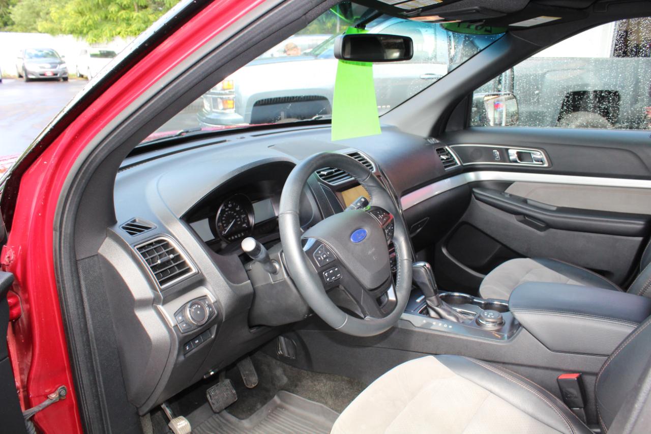 Ford Explorer XLT 4WD 2017