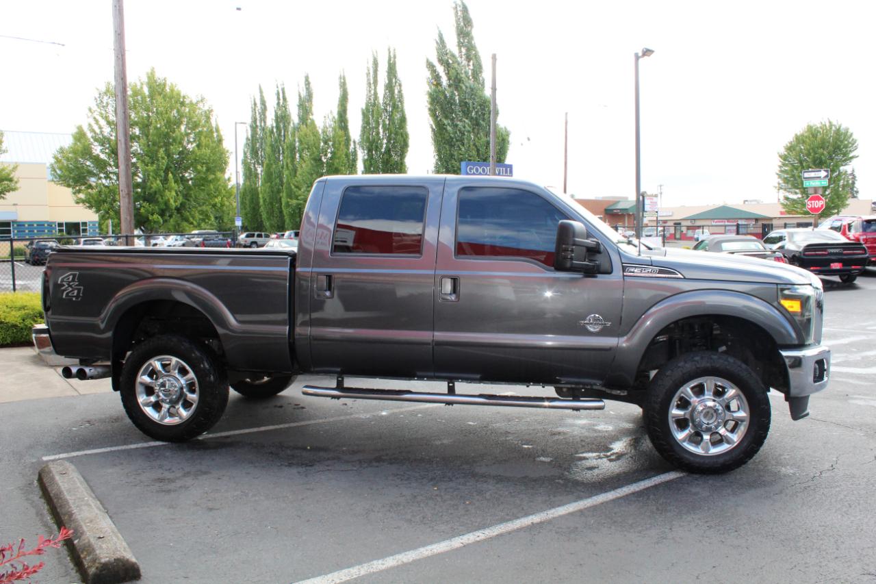 Ford Super Duty F-350 SRW 4WD Crew Cab 156" Lariat 2015