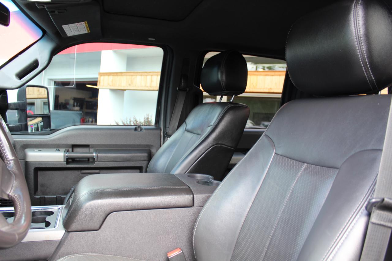 Ford Super Duty F-350 SRW 4WD Crew Cab 156" Lariat 2015