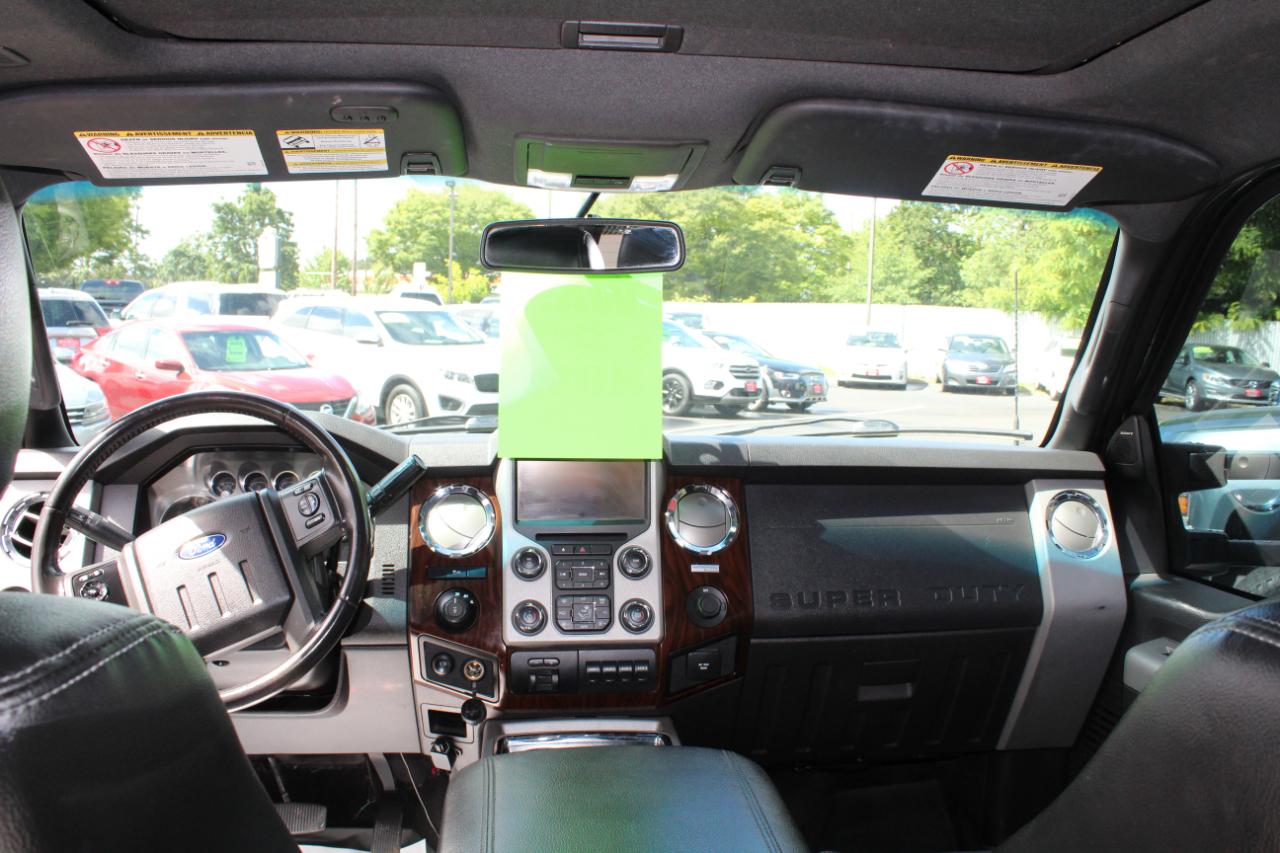 Ford Super Duty F-350 SRW 4WD Crew Cab 156" Lariat 2015
