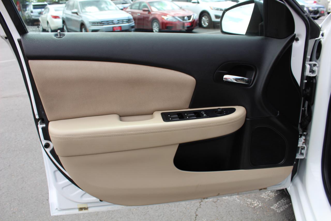Dodge Avenger 4dr Sdn SE 2013