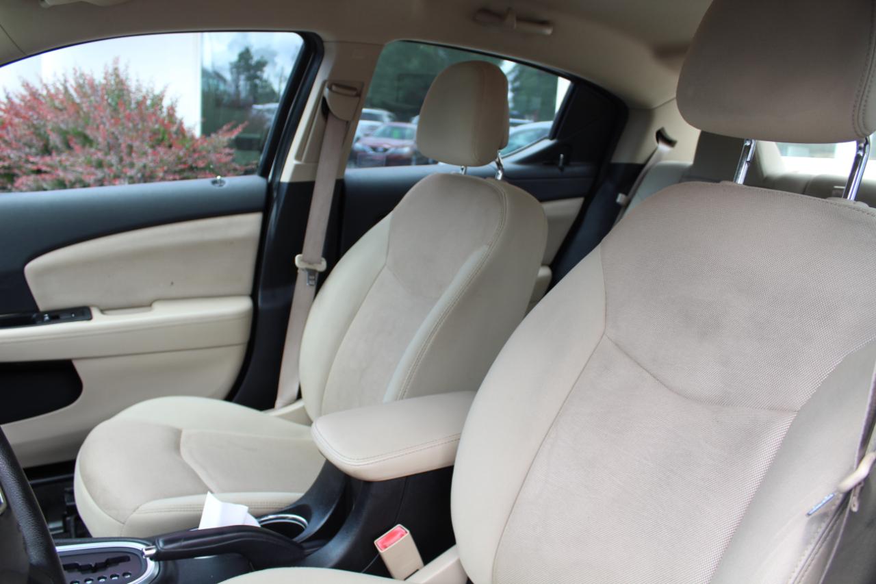 Dodge Avenger 4dr Sdn SE 2013