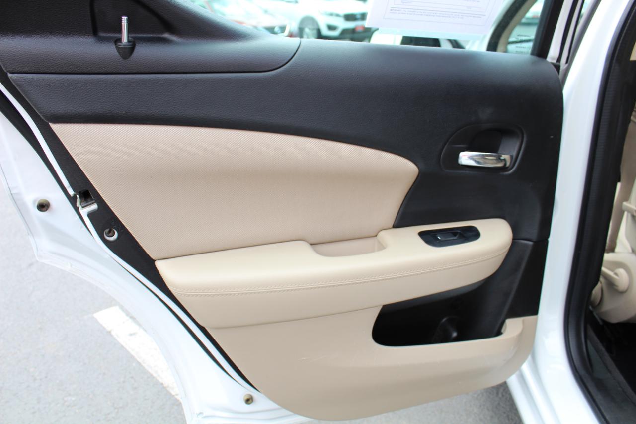 Dodge Avenger 4dr Sdn SE 2013